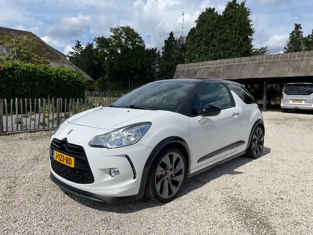 Citroën DS3 1.6 200 Racing Navi Soundsysteem 2012 Benzine 23