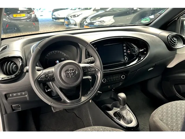 Toyota Aygo X 1.0 VVT-i S-CVT Pulse Automaat 2023 Benzine 9