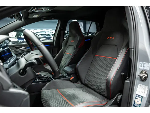 Volkswagen Golf 2.0 TSI GTI Clubsport 2024 Benzine 23