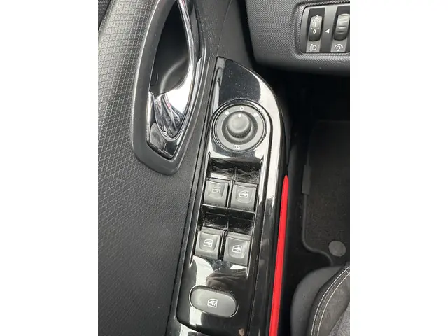 Renault Clio Estate 1.2 Dynamique 2015 Benzine 33