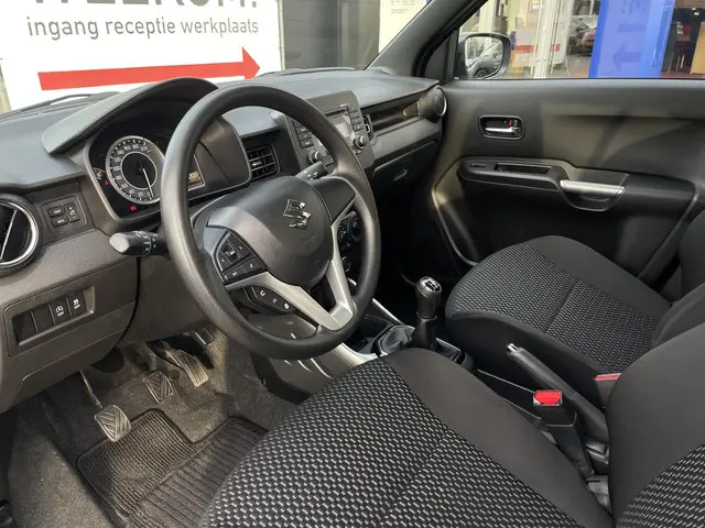 Suzuki Ignis 1.2 Smart Hybrid Comfort 2023 Benzine 12