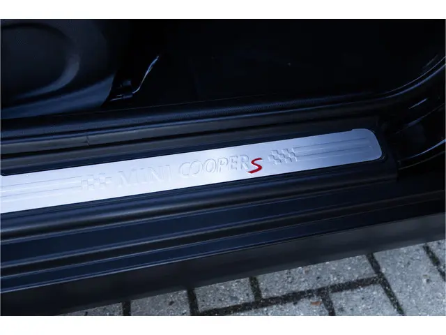 MINI Cooper S Mini Chili Serious Business 2015 Benzine 33