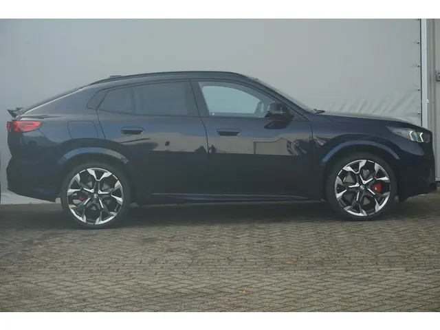 BMW X2 sDrive20i 2025 Benzine 7