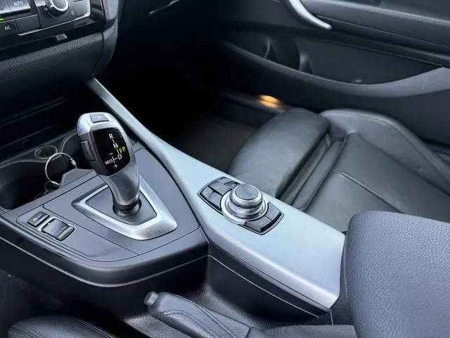 BMW 1 Serie 120i Sport 2015 Benzine 15