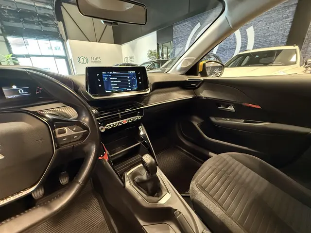 Peugeot 208 1.2 PureTech Active 2020 Benzine 16