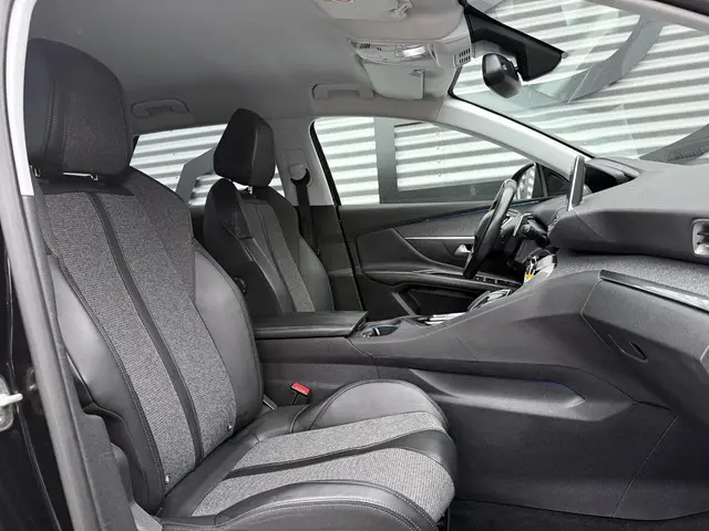 Peugeot 3008 1.2 PureTech Allure 2017 Benzine 9