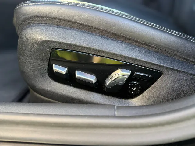 BMW 5 Serie M550d xDrive High Executive 2020 Diesel 14