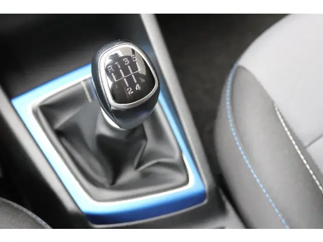 Hyundai i20 1.0 T-GDI Go! 2016 2016 Benzine 29