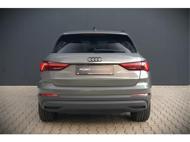 Audi Q3 45 TFSI e Advanced edition 2021 Hybride Benzine 18