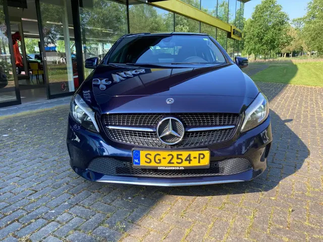 Mercedes-Benz A-Klasse 180 Business Solution 2018 Benzine 8