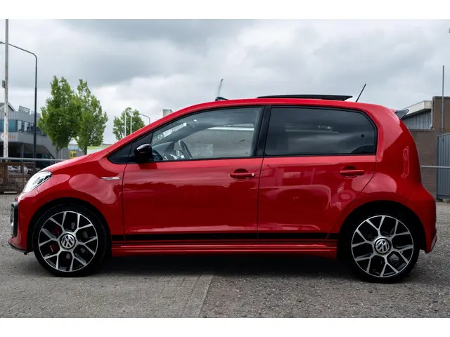 Volkswagen up! 1.0 TSI GTI | Pano | Beats | Camera 2018 Benzine 2