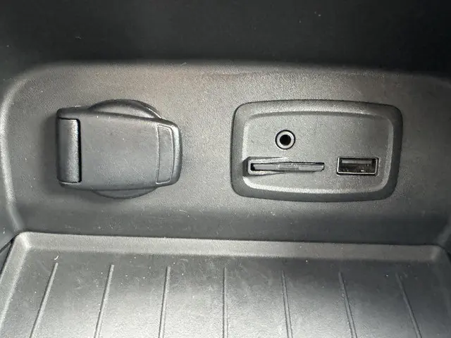 Renault Captur 1.2 TCe Bose 2018 Benzine 40