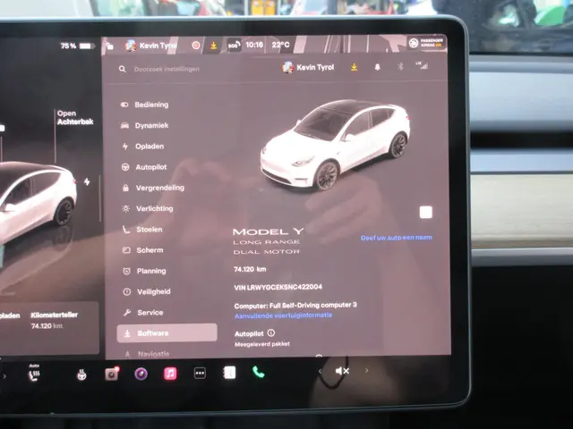 Tesla Model Y Long Range AWD 75 kWh 2022 Elektrisch 18