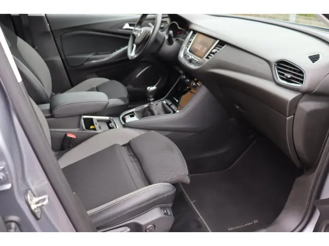 Opel Grandland X 1.2 Turbo Innovation org.NL 2019 Benzine 10