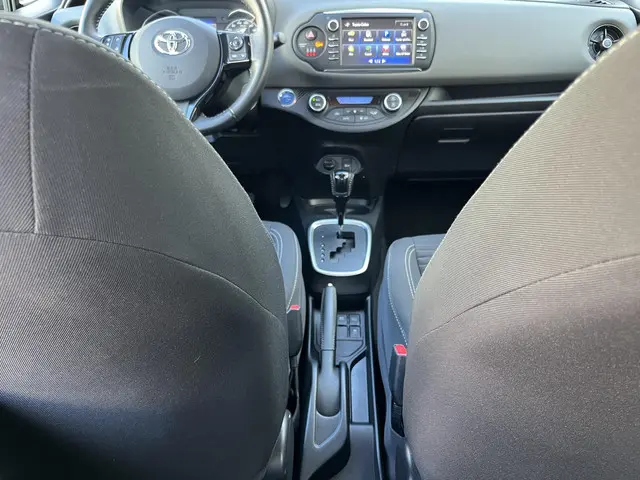 Toyota Yaris 1.5 Hybrid Active 2019 Hybride Benzine 52
