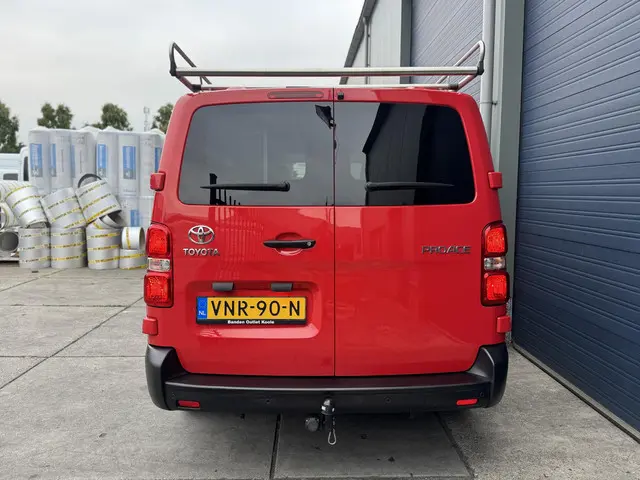 Toyota ProAce Worker 2.0 D-4D Live DC 2022 Diesel 5