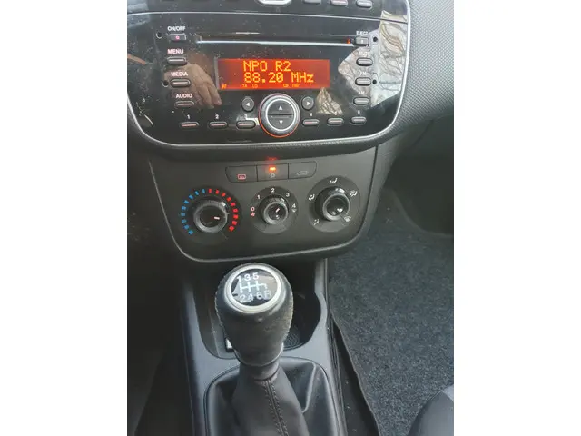 Fiat Punto Evo 0.9 TwinAir Edizione Cool 2013 Benzine 10