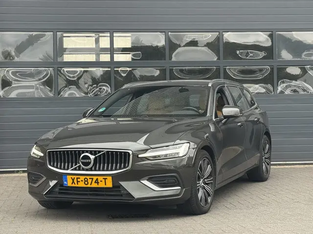 Volvo V60 2.0 T5 INSCRIPTION 2019 Benzine