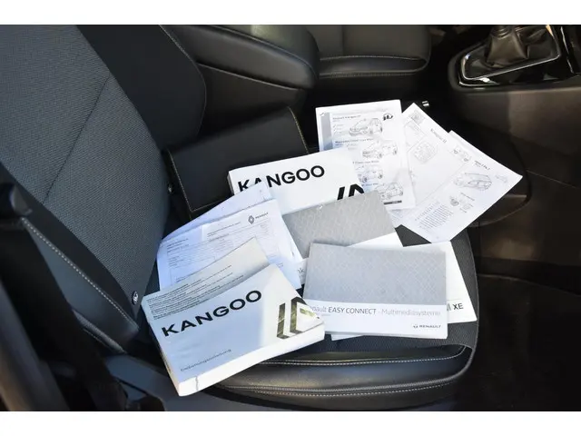 Renault Kangoo Family-Navi-hoge zit 2022 Benzine 22