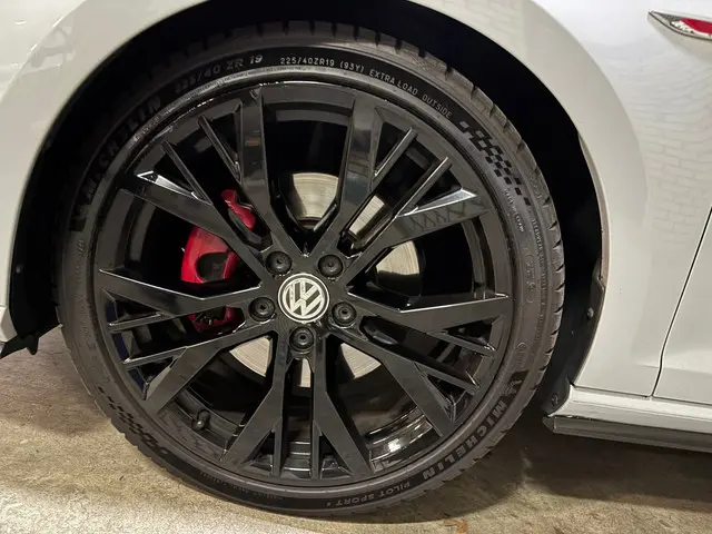 Volkswagen Golf 2.0 TSI GTI Performance 2018 Benzine 8