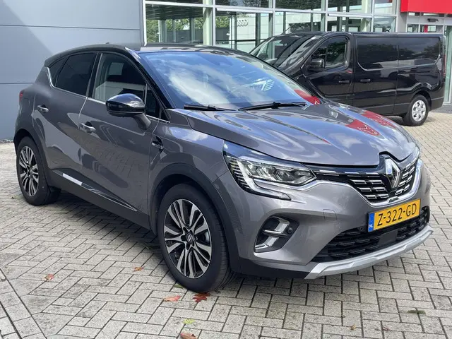 Renault Captur 1.3 mild hybrid 160 iconic 2024 Benzine 5