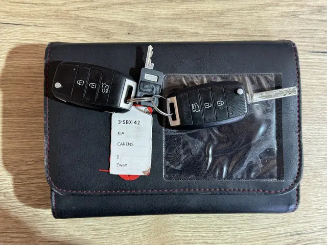 Kia Carens 2.0 GDi First Edition 2013 Benzine 41