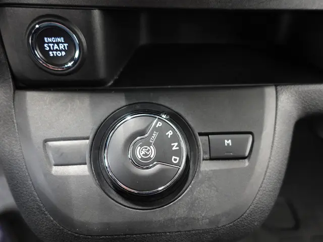 Opel Vivaro 2.0 BlueHDi 145PK L3 Automaat 2023 Diesel 22