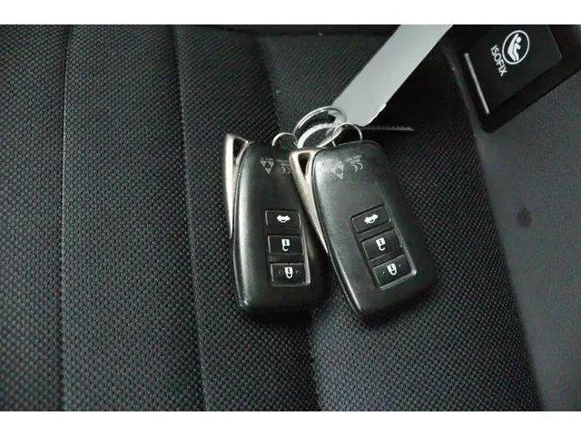Lexus IS 300h Hybrid Business Line 2018 Hybride Benzine 11