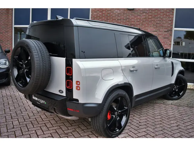 Land Rover Defender 110 3.0 D250 2023 Diesel 85