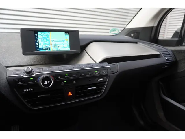 BMW i3 S 2022 Elektrisch 11