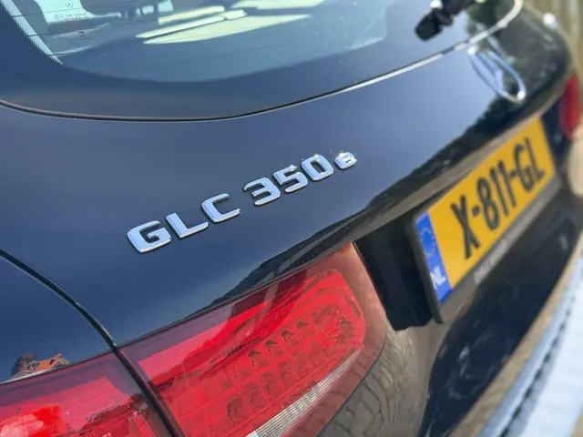 Mercedes-Benz GLC 350e 4MATIC 2018 Hybride Benzine 21
