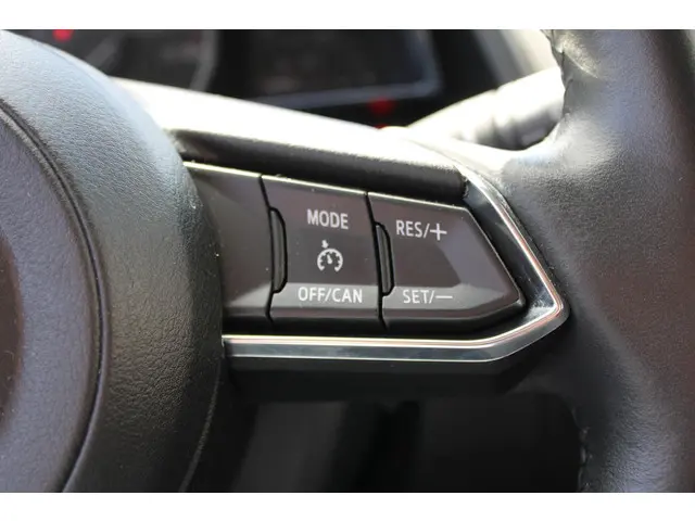 Mazda 2 1.5 Skyactiv-G Luxury 2021 Benzine 18