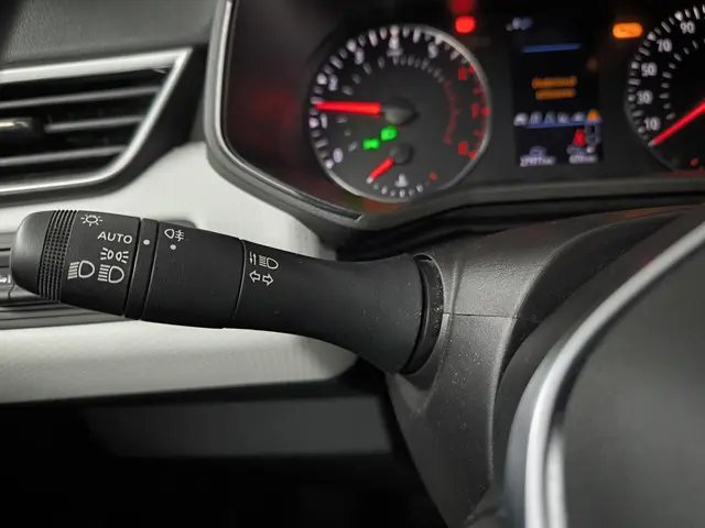 Renault Clio 1.0 TCe 90 Evolution 2023 Benzine 23