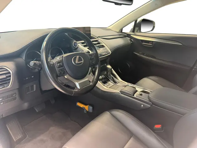 Lexus NX 300h AWD Business Line 2018 Hybride Benzine 5