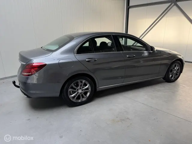 Mercedes-Benz C-Klasse 180 Lease Edition 2017 Benzine 6