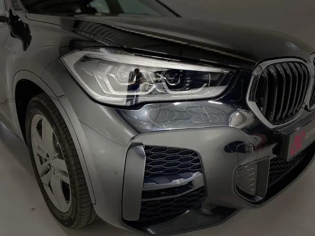 BMW X1 xDrive25e Executive 2021 Hybride Benzine 9