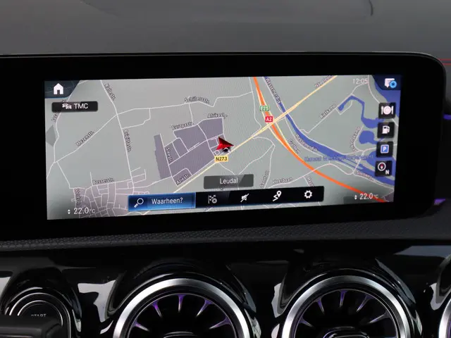 Mercedes-Benz CLA 250 e AMG Line 2023 Hybride Benzine 20