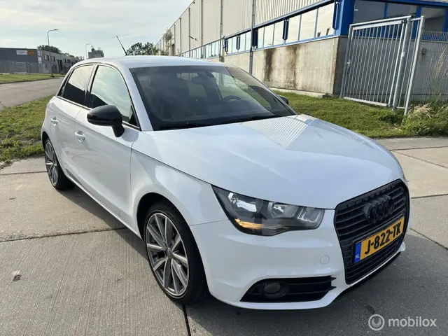 Audi A1 Sportback 1.4 TFSI CoD Pro Line S 2013 Benzine