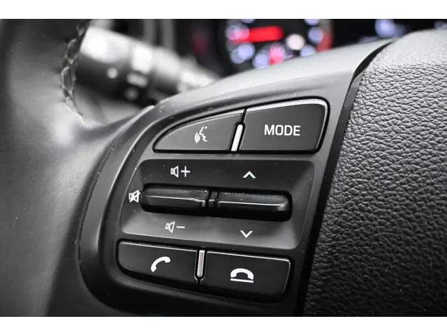 Hyundai i10 1.0 Comfort 2023 Benzine 16