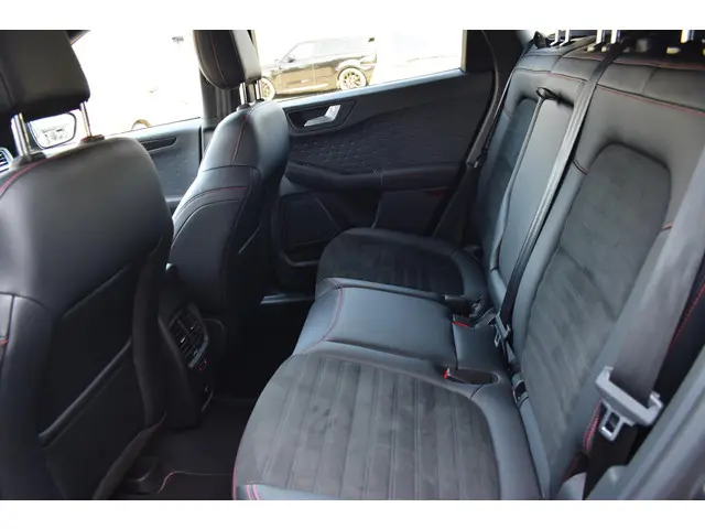 Ford Kuga 2.5 PHEV 225 PK ST-Line X 2020 Hybride Benzine 13
