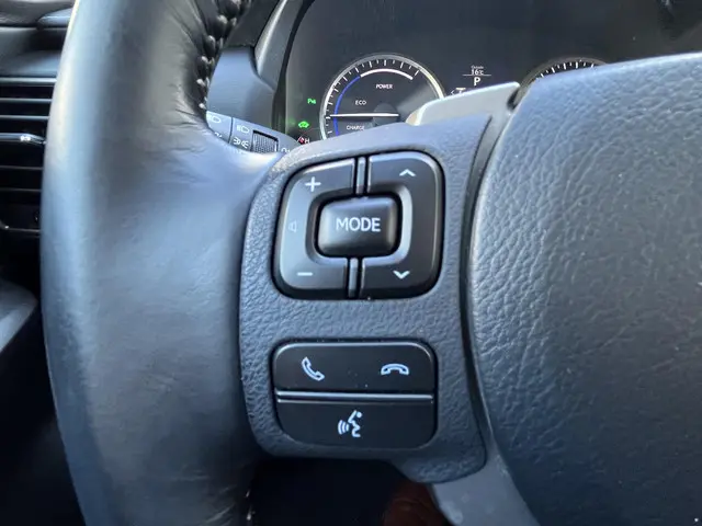 Lexus NX 300h AWD Luxury Line 2015 Hybride Benzine 35