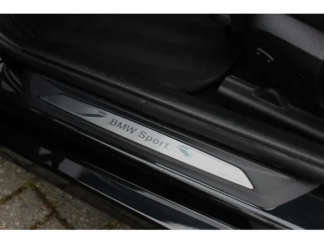 BMW 3 Serie 316i Executive 2013 Benzine 38