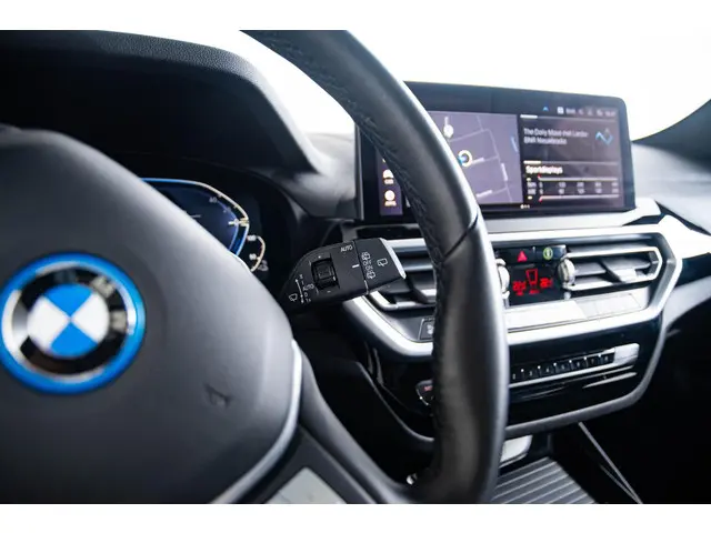 BMW X3 xDrive30e High Executive 2021 Hybride Benzine 34