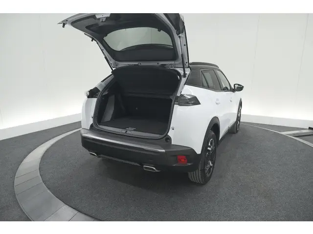 Peugeot 2008 PureTech 130 EAT8 GT 2024 Benzine 64