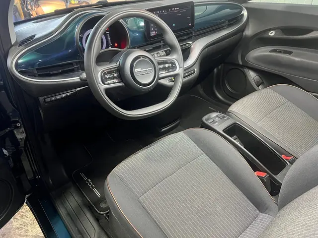 Fiat 500e RED 42 kWh Zeer netjes 2022 Elektrisch 5