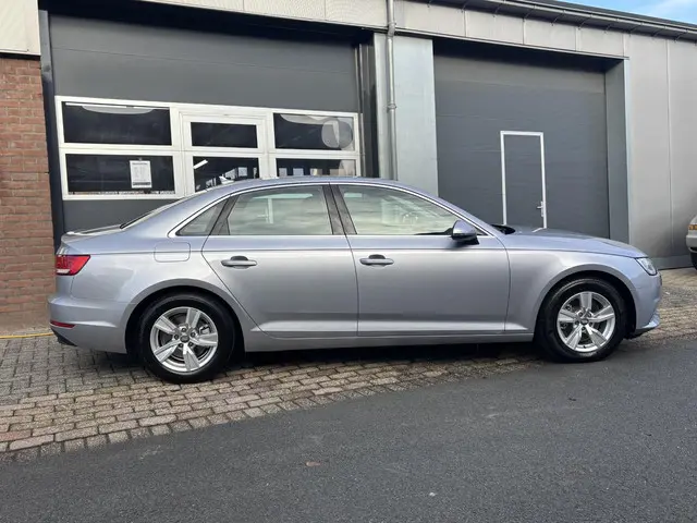 Audi A4 Limousine 1.4 TFSI Pro Line 2016 Benzine 3