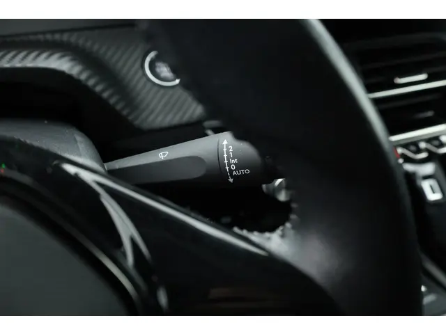 Peugeot e-2008 EV Allure Pack 50 kWh 2021 Elektrisch 12