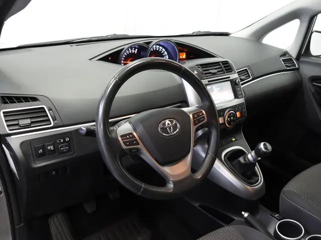 Toyota Verso 1.6 VVT-i Dynamic 7-Pers. 2016 Benzine 4