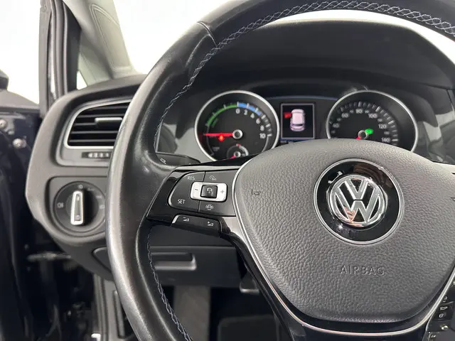 Volkswagen e-Golf E-DITION 2020 Elektrisch 18