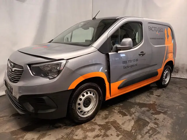 Opel Combo 1.6D L1H1 Edition Schadeauto!!! 2020 Diesel 2